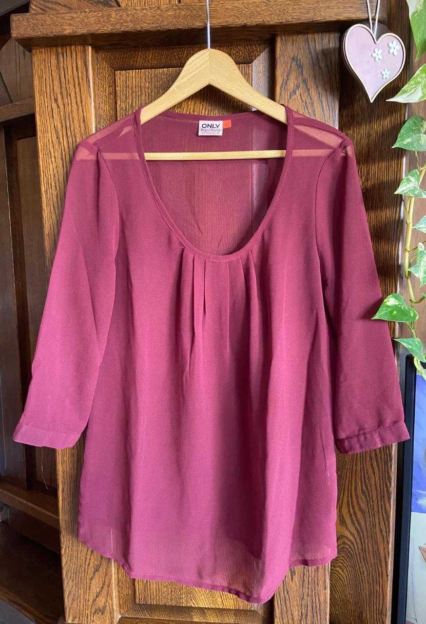 Blusa vaporosa color burdeos, transparente. Only. Talla S – photo 4